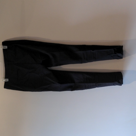 Black pants - Picture 2 of 4